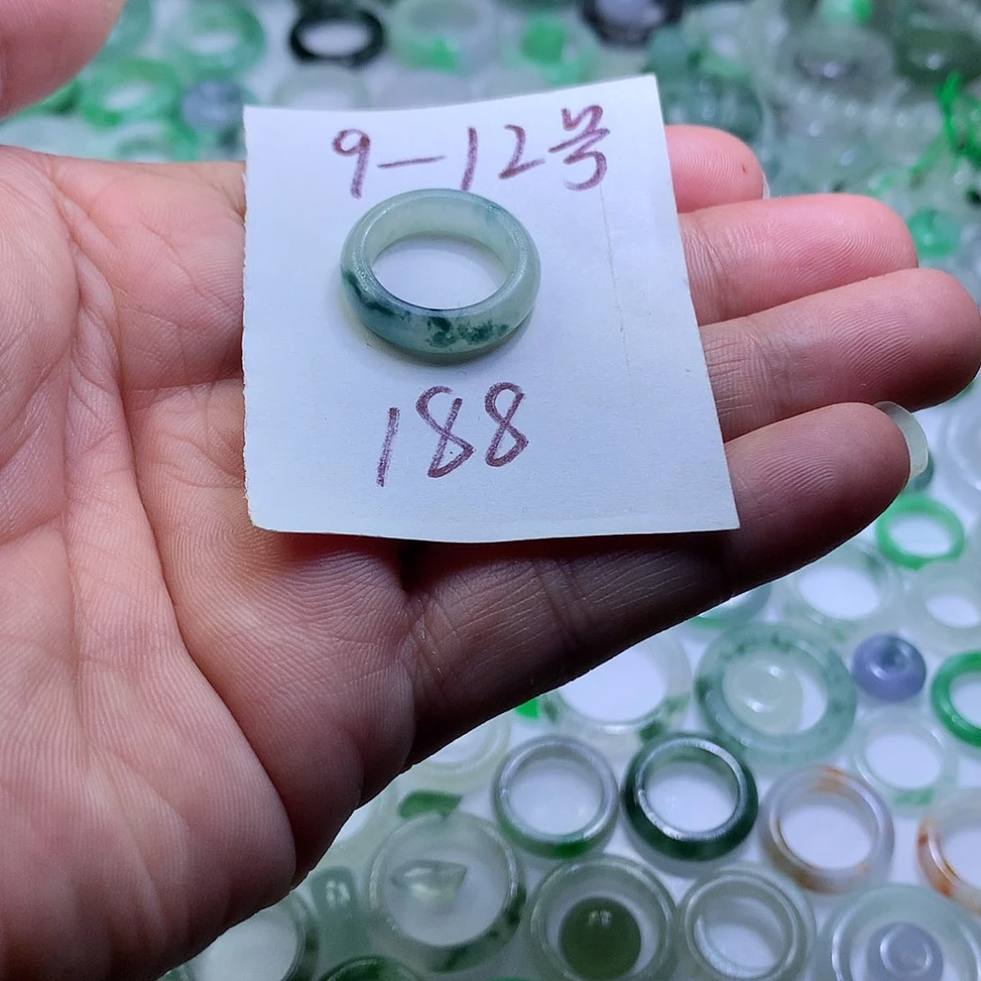 未镶嵌定制翡翠翡翠