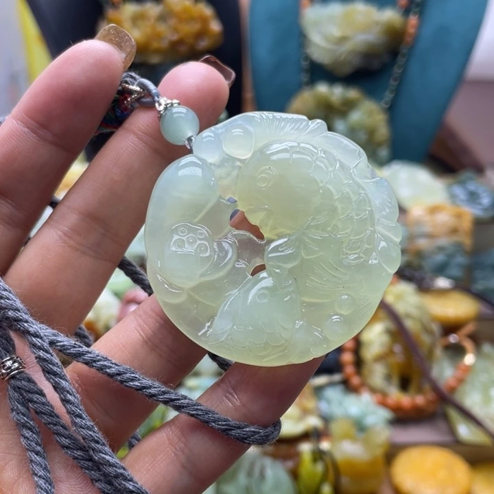 蛇纹石玉合金颈饰