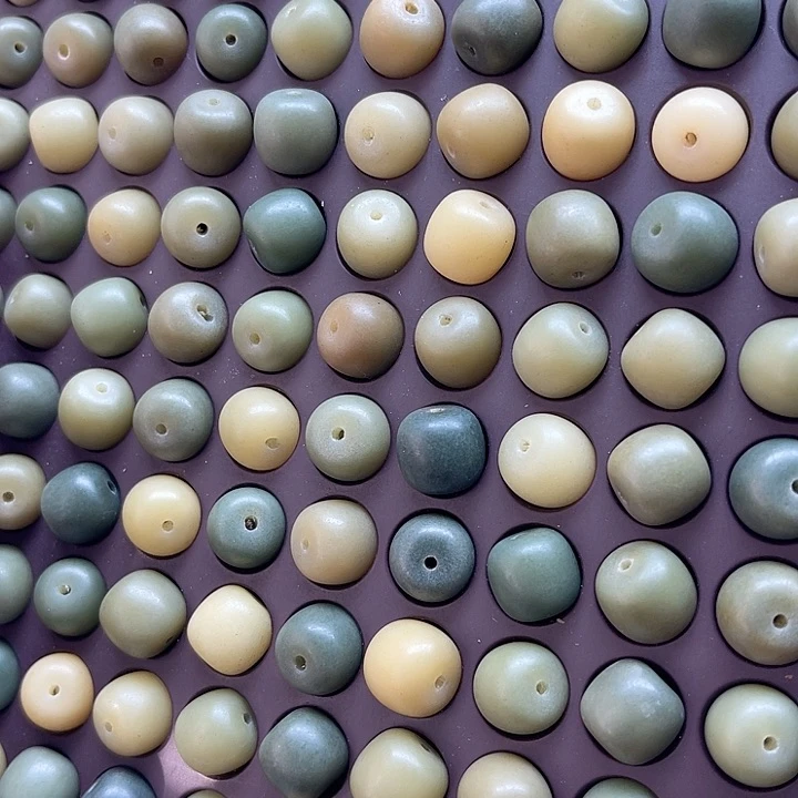 白玉菩提吊坠瑕疵12-11青提桶珠50颗卡灯牌宠64颗