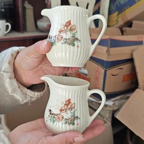 库存微瑕三打白骨精公道杯两个