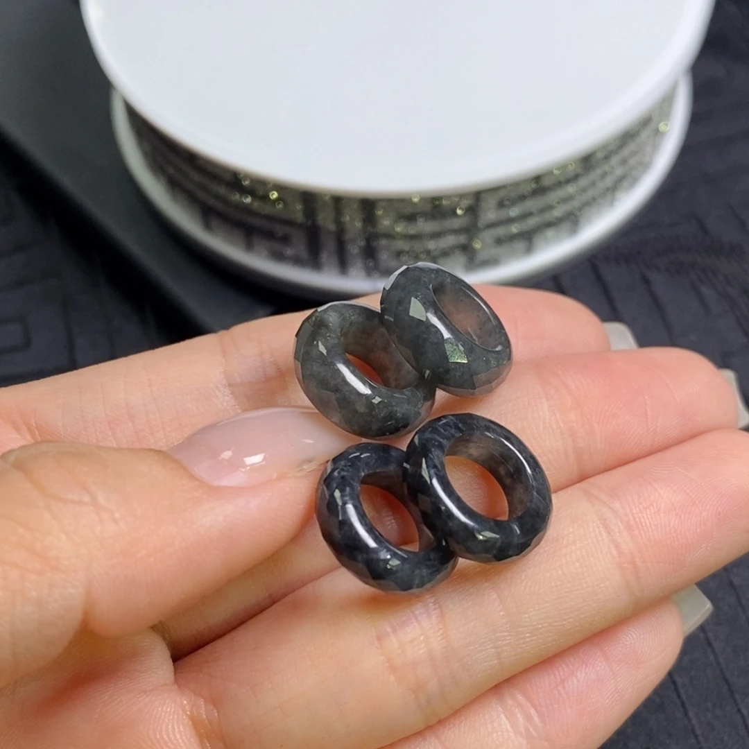 翡翠未镶嵌耳饰乌鸡甜甜圈 多样性发其一