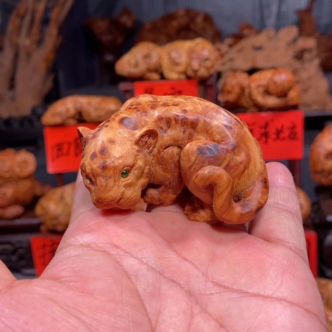 柏木（崖柏）木雕手工把件太行崖柏瘤疤料豹子