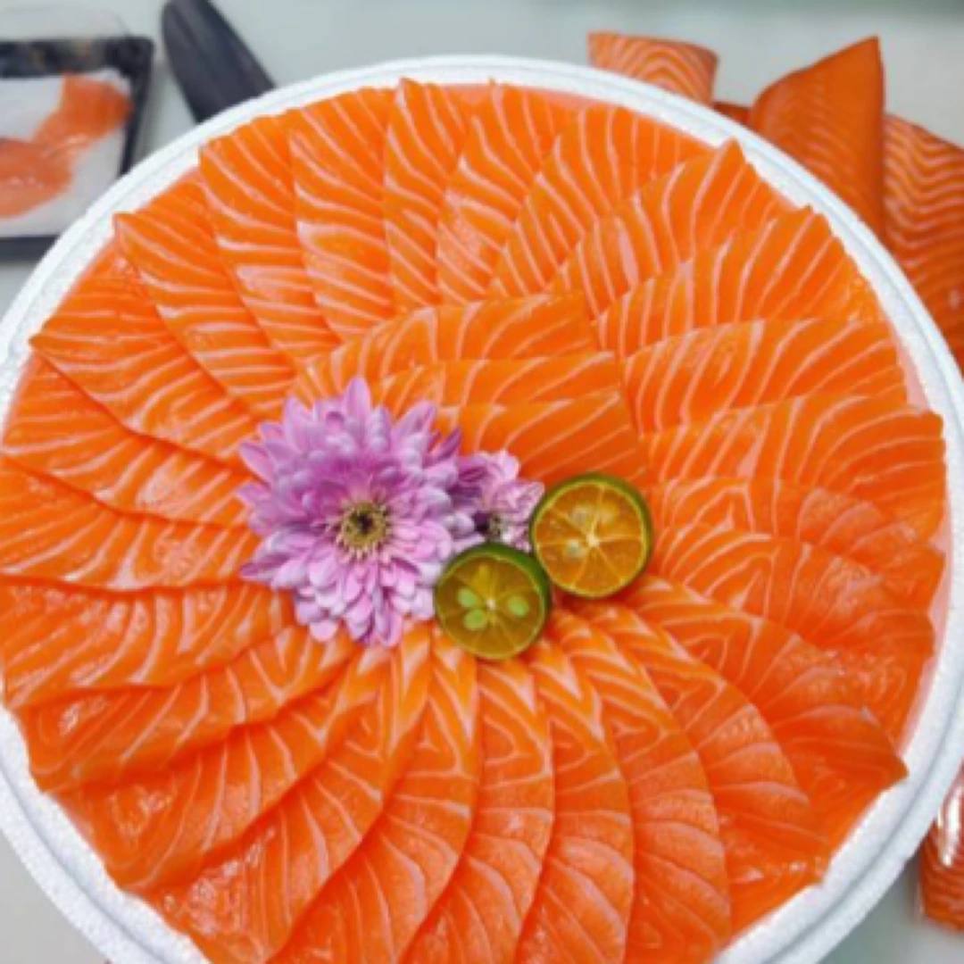挪威鲜三文鱼切片摆盘（净肉400克）