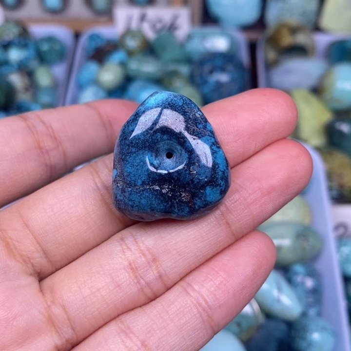 未镶嵌绿松石颈饰
