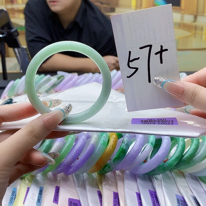 翡翠未镶嵌手镯ii