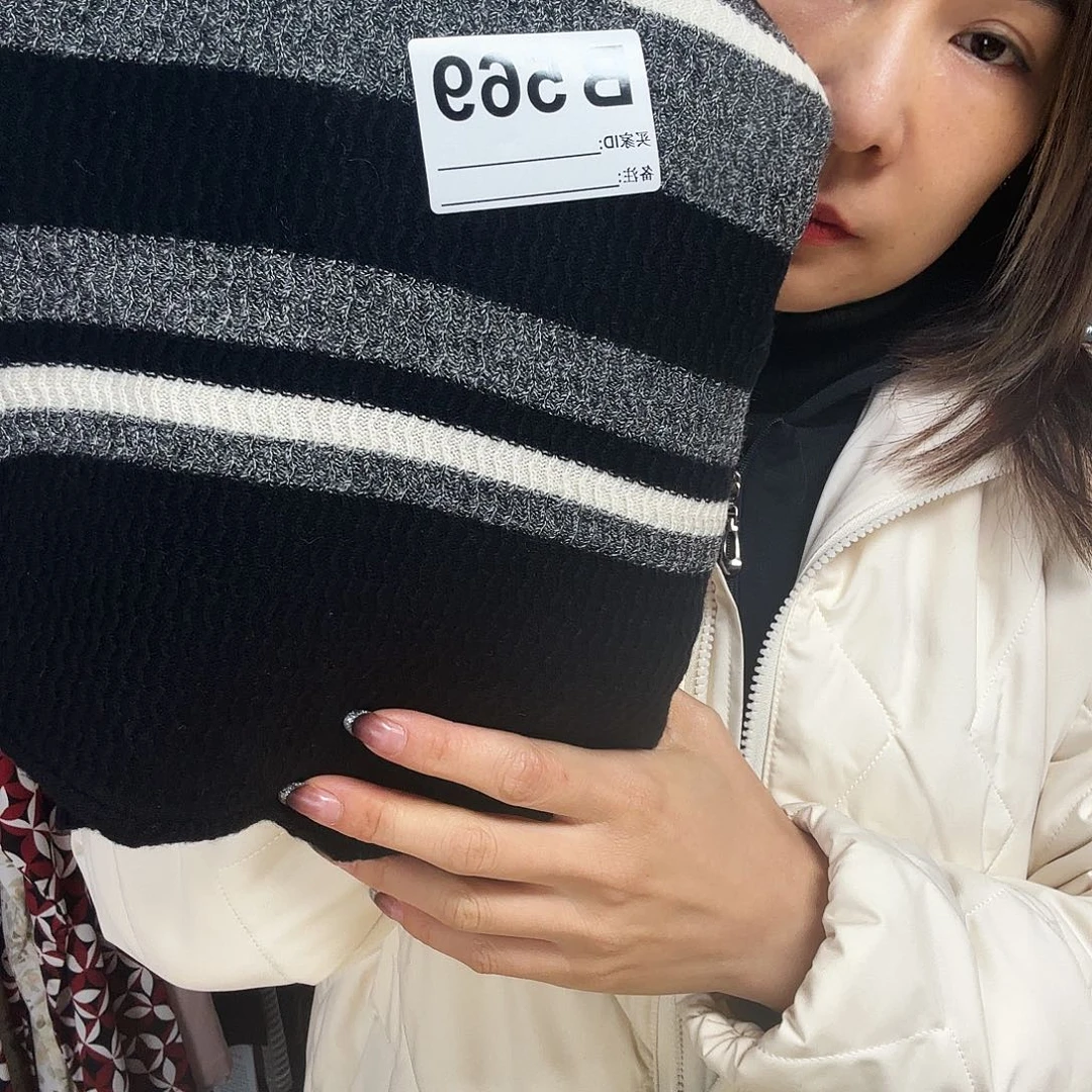 花***朵男士羊毛特价样衣569