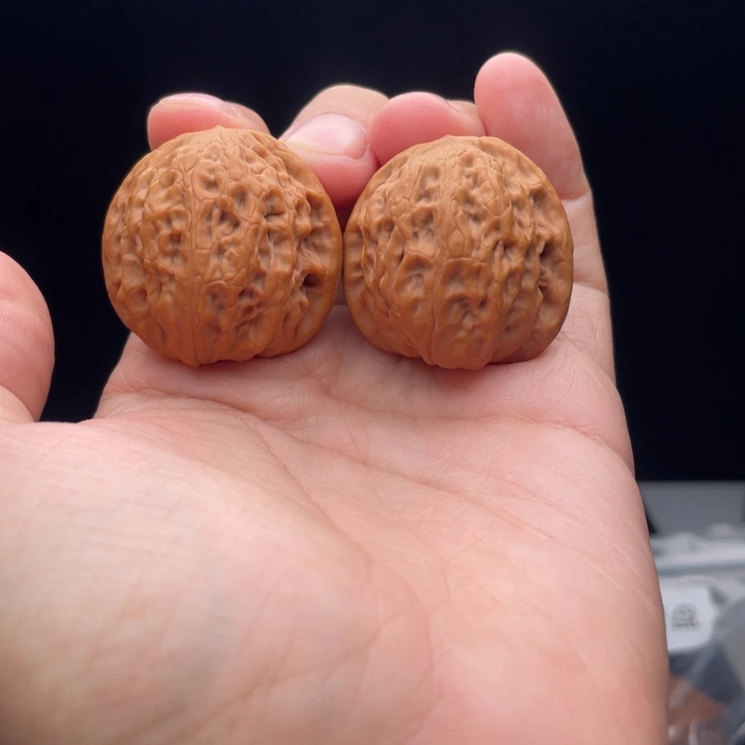 桃核吊坠铁锤一对