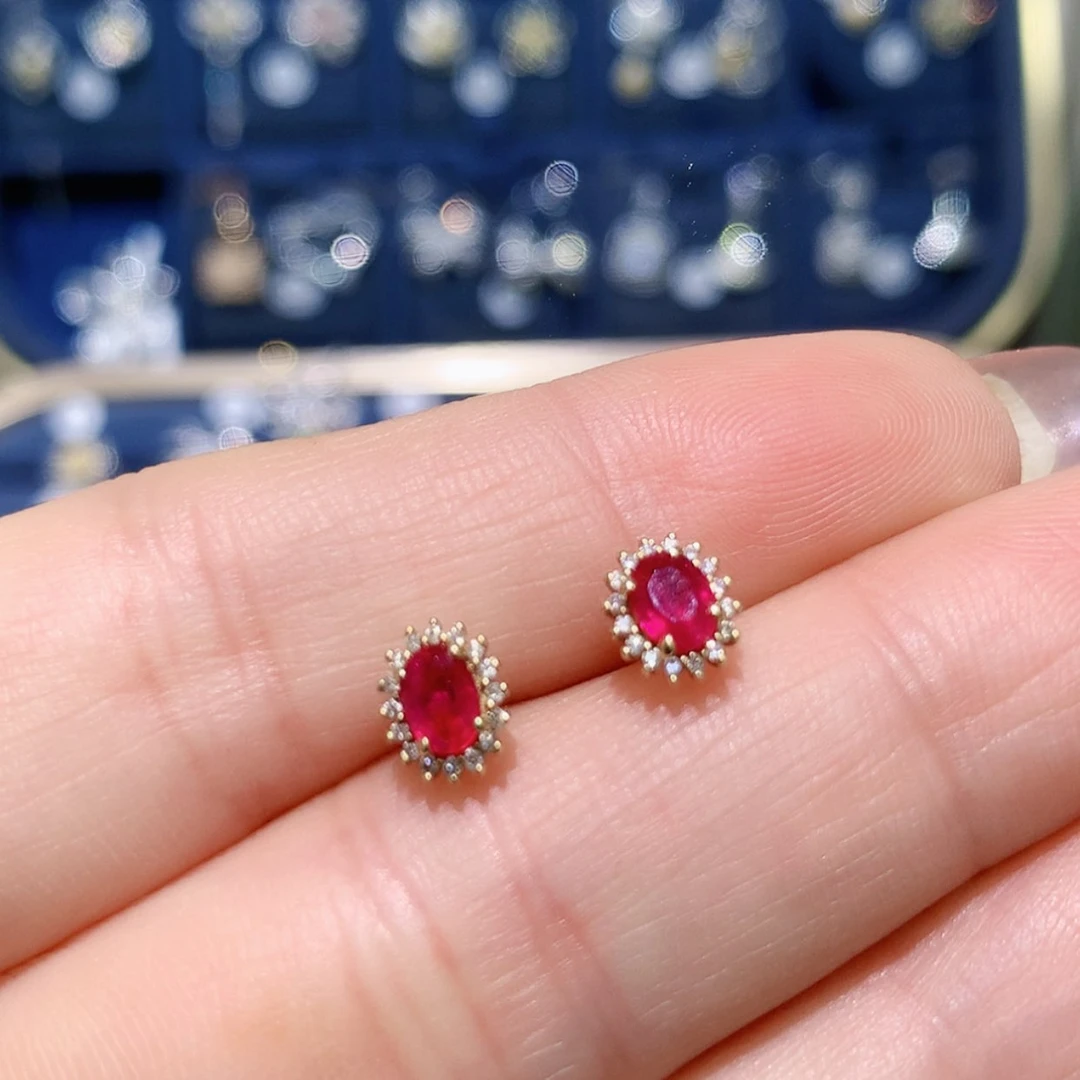 【闪购商品】红宝石耳饰18K金镶嵌耳钉
