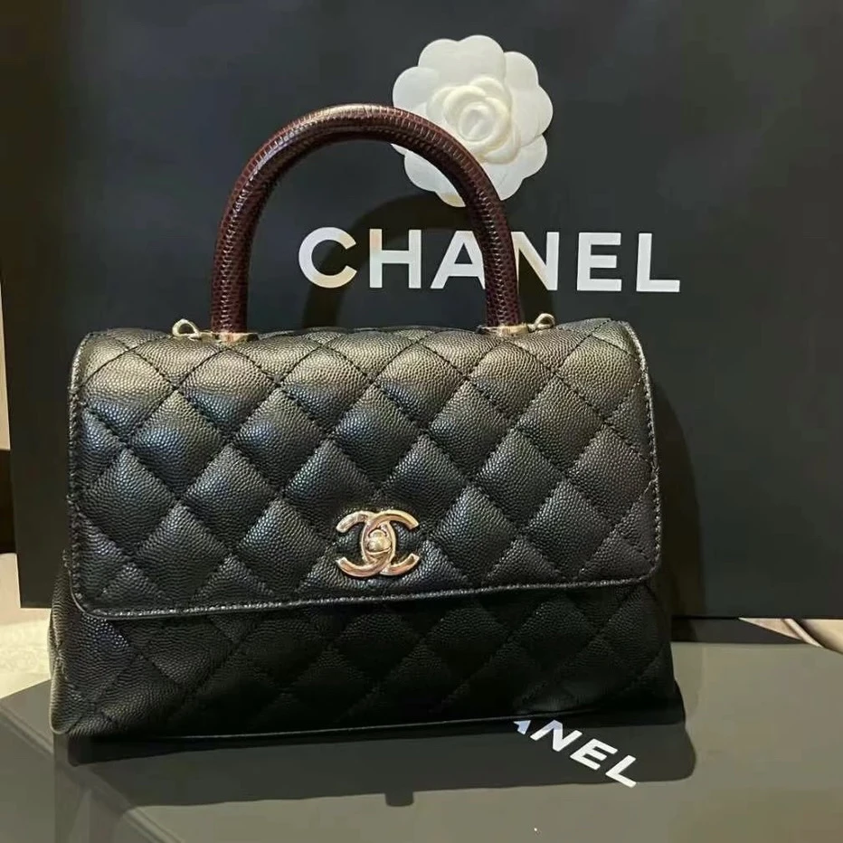 全新未使用 Chanel/香奈儿 黑金cocohandle小号 23年芯片款红手柄