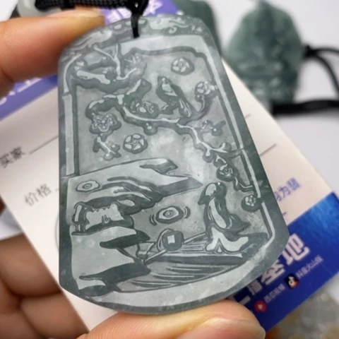 翡翠未镶嵌颈饰翡翠