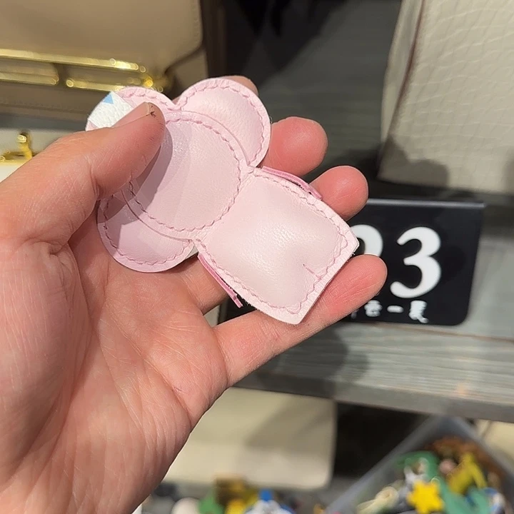 Y***.手工皮具包包包包