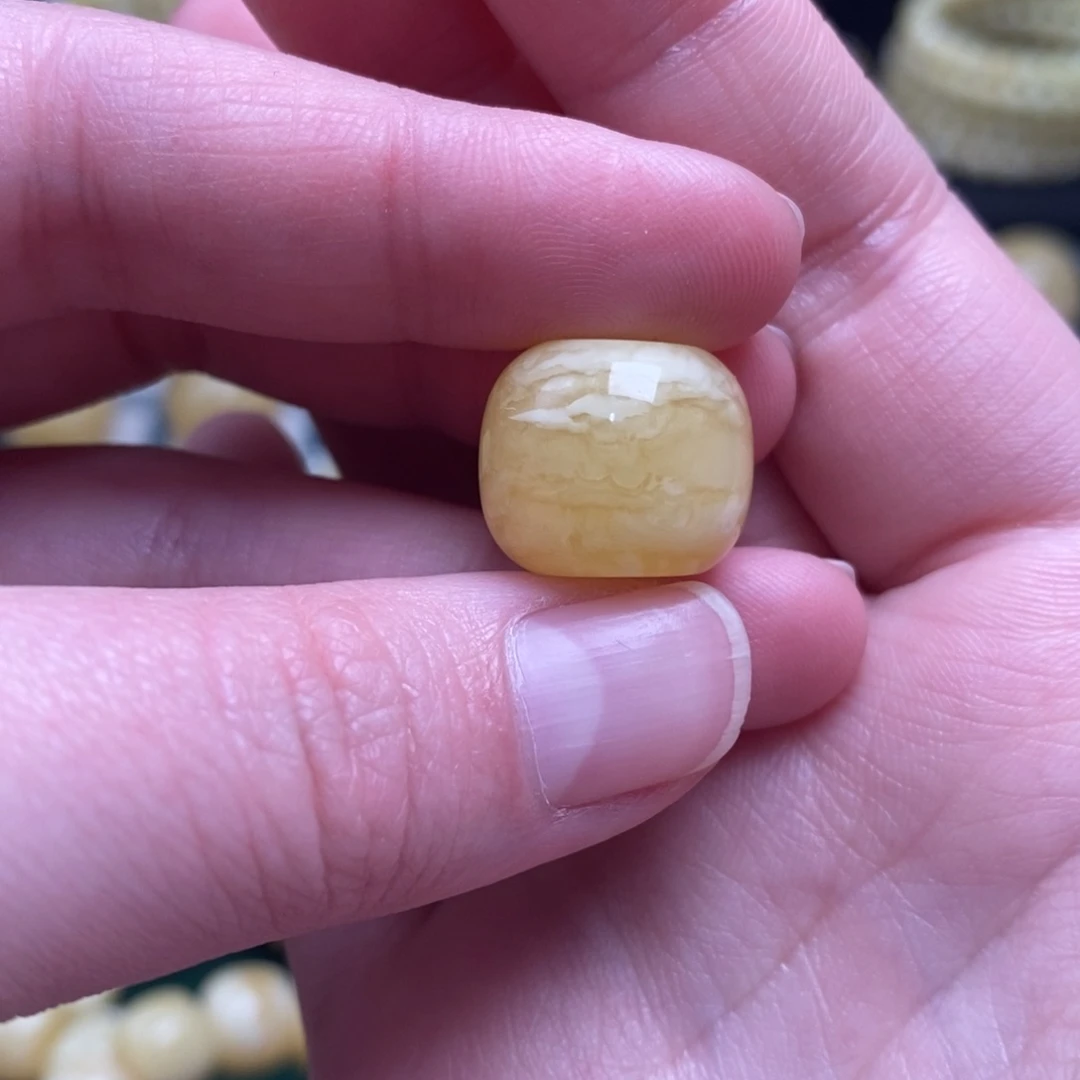 蜜蜡未镶嵌珠宝奇石15.9✖️13.6