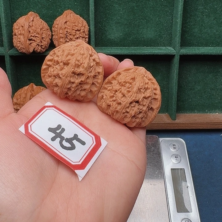 吊坠文玩核桃三角疆38尺