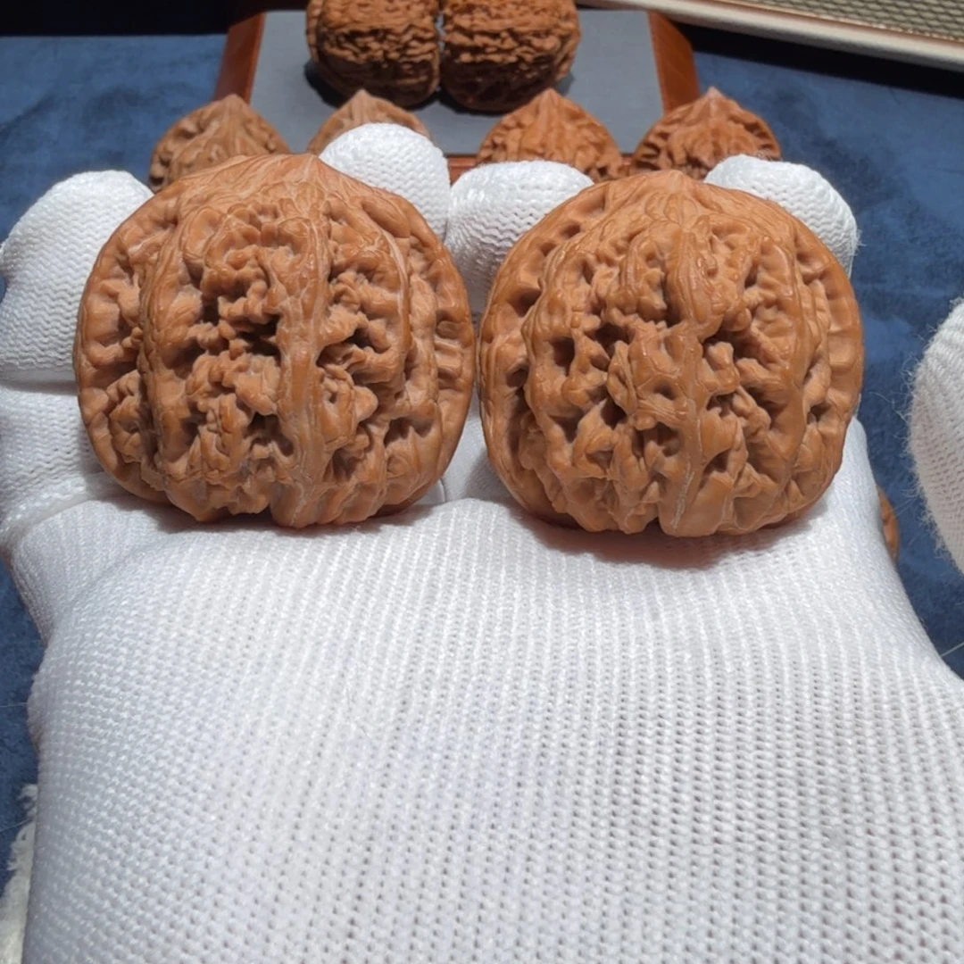 文玩核桃吊坠大粗筋45