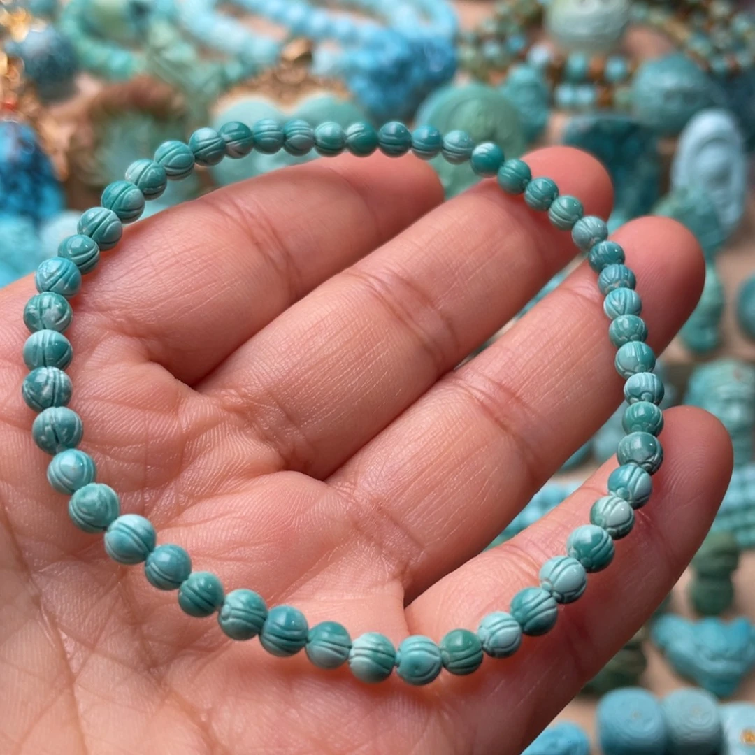 绿松石未镶嵌颈饰