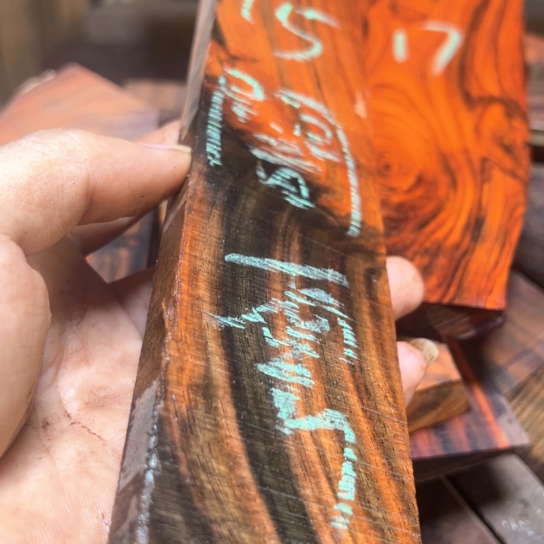 闇***雲交趾黄檀（大红酸枝）