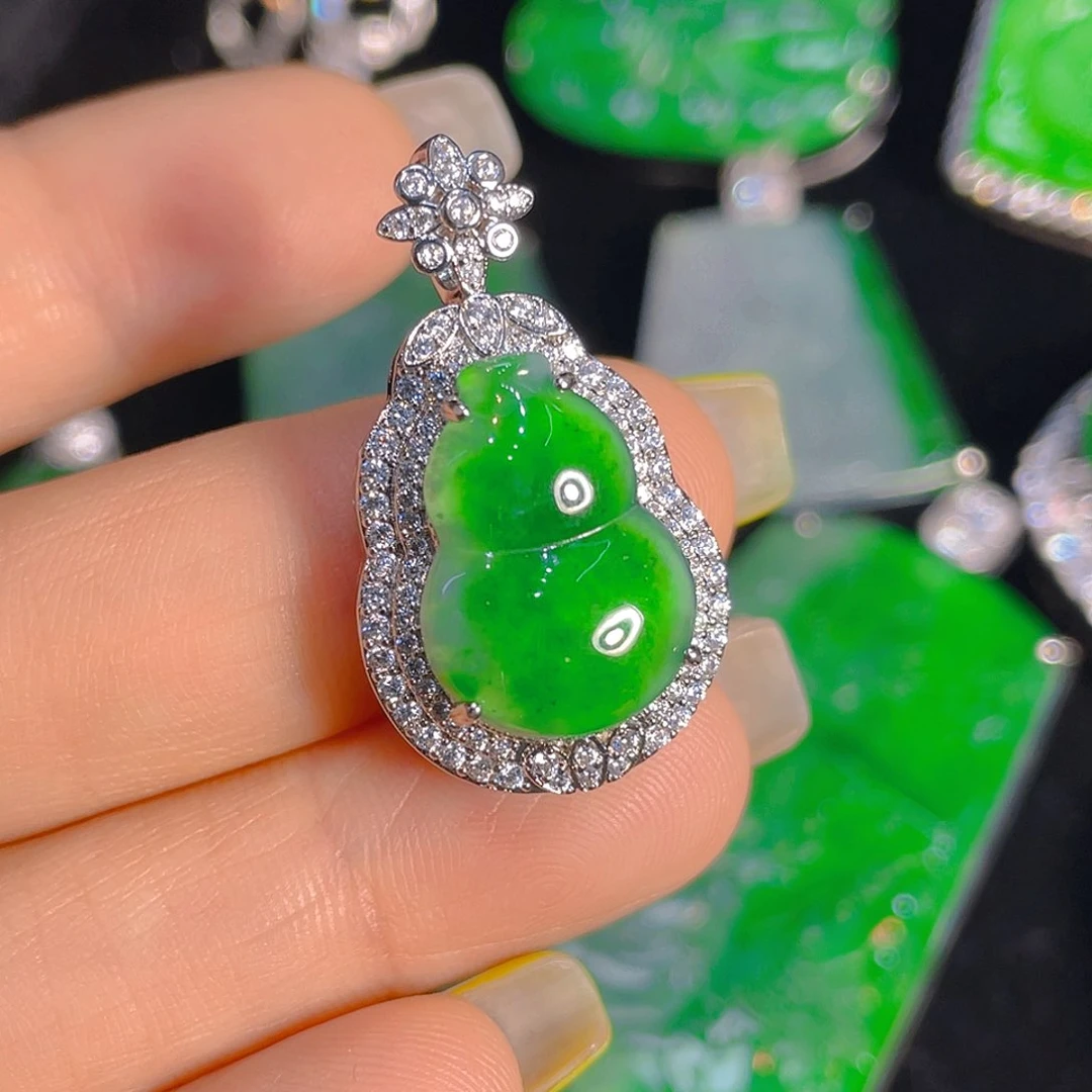 翡翠未镶嵌颈饰天然