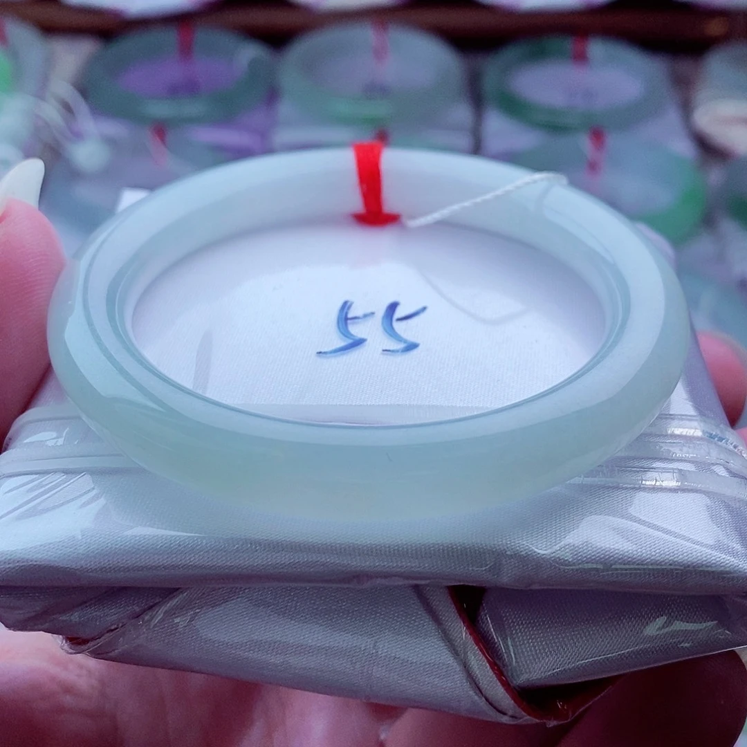 翡翠未镶嵌手镯（圆镯）455冰清玉洁冰润细腻起胶