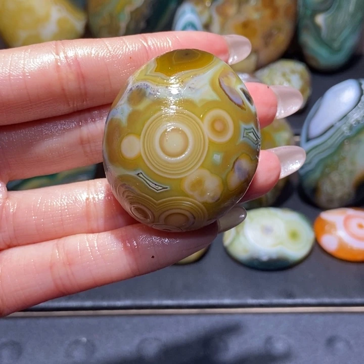 【闪购商品】未镶嵌玛瑙/玉髓珠宝奇石d d d