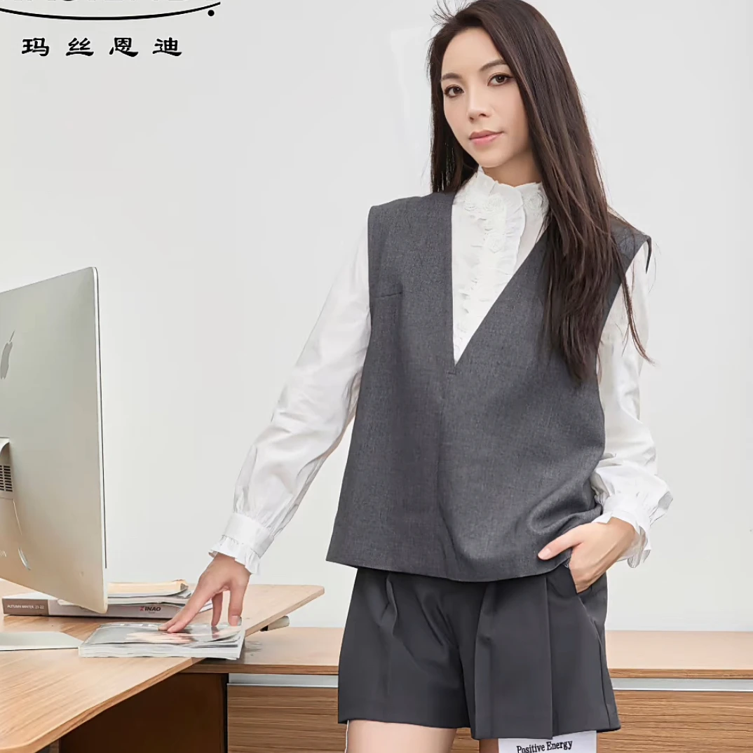 MASIENDI/玛丝恩迪简约风V领常规款通勤风马夹休闲法式森系40223