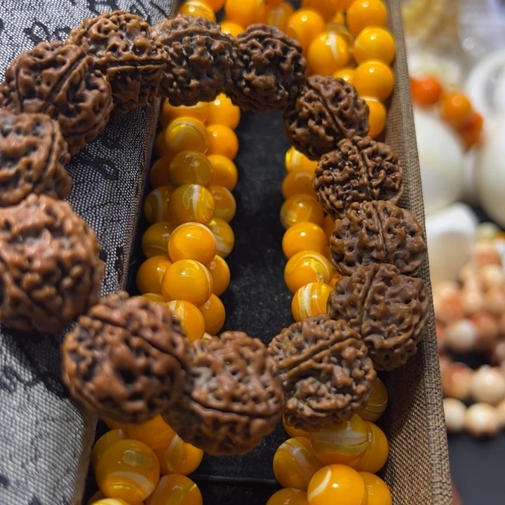 大果紫檀（缅甸花梨）12/108金黄大白长布礼盒