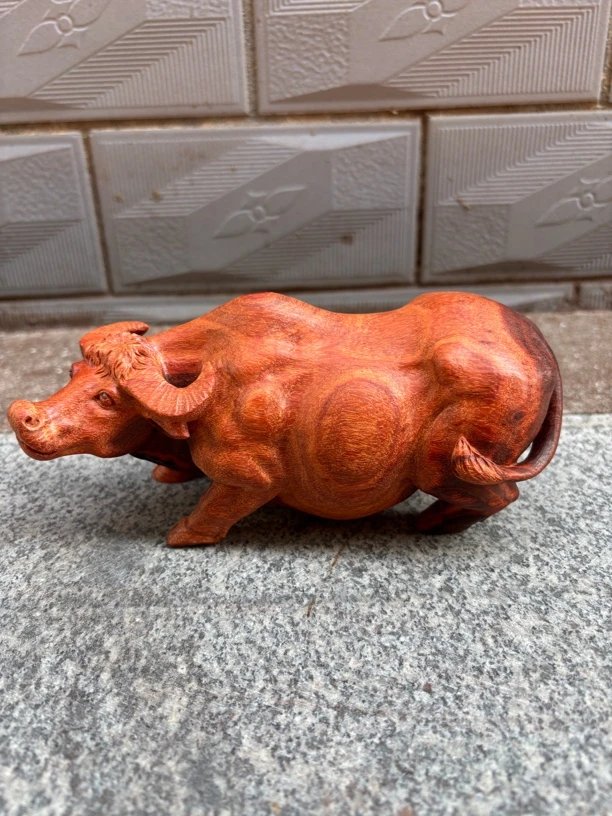 纯手工小叶紫檀牛气冲天