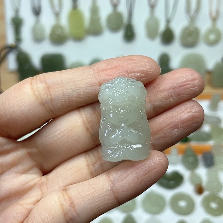 和田玉未镶嵌颈饰余*