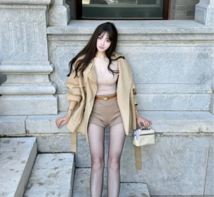 时尚简约款早春小衫女士显瘦