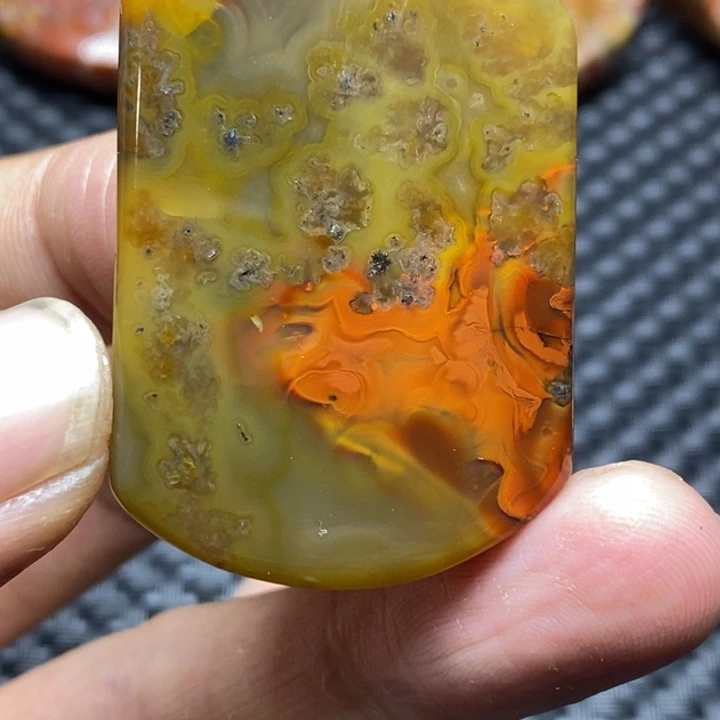 玛瑙/玉髓颈饰未镶嵌九**皋