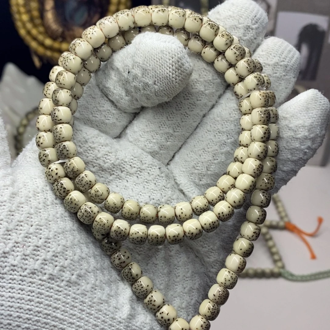 欣****吊坠星月菩提Zzzzzzzzz3