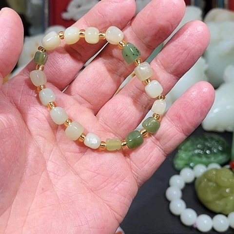 和田玉挂件未镶嵌行*。