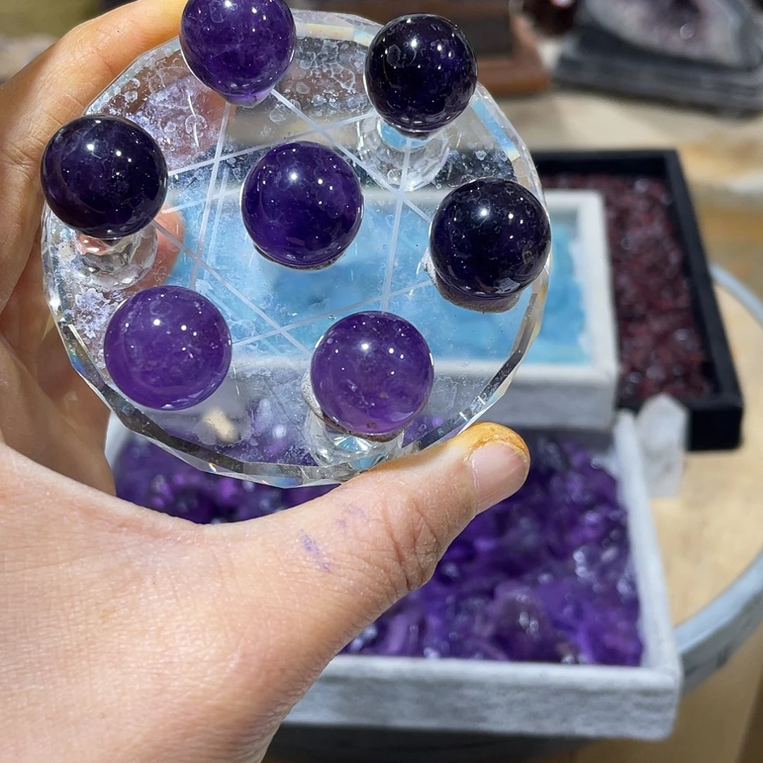 水晶摆件……未镶嵌