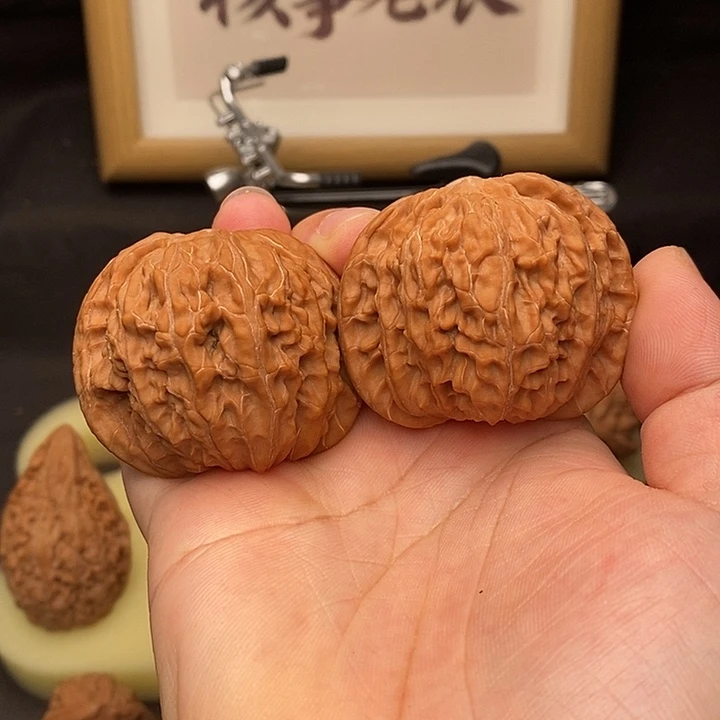 s***n桃核吊坠磨盘全品