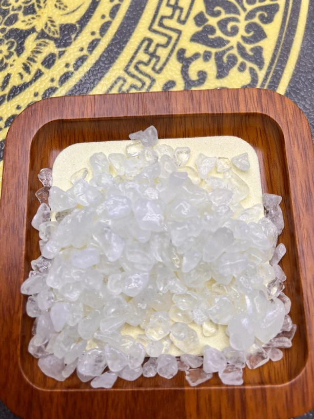 纯天然白水晶碎石优质消磁石—50克白水晶（不包含木盘）