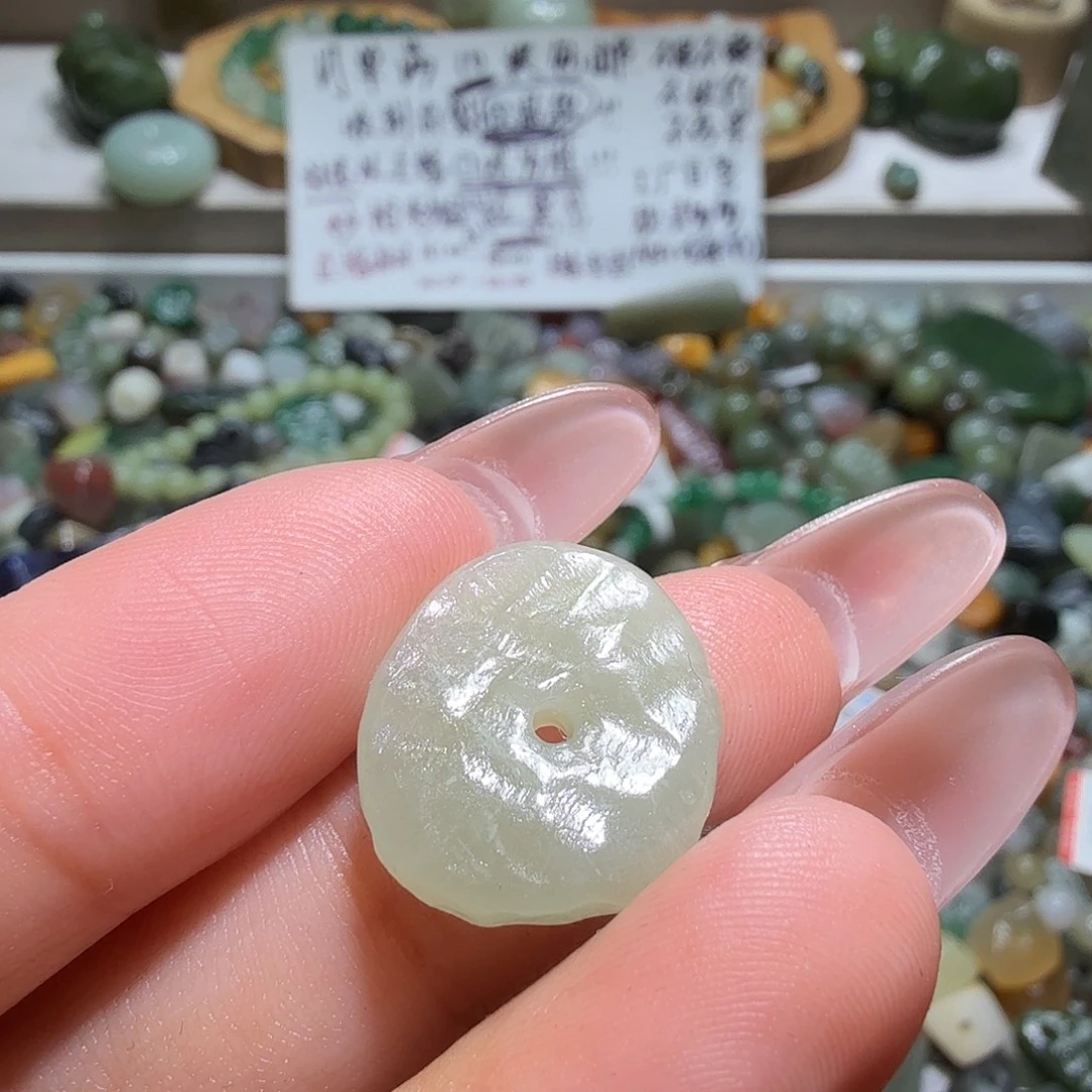 和田玉未镶嵌珠宝奇石