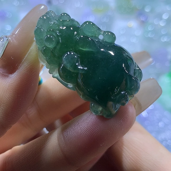 翡翠未镶嵌颈饰天然翡翠A货吊坠