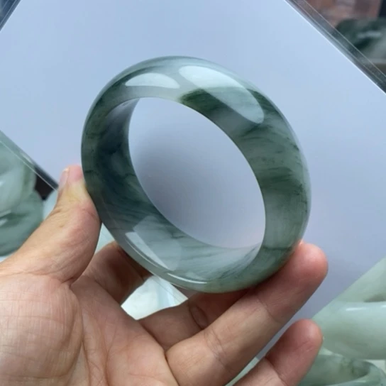 未镶嵌手镯石英质玉（金丝玉）