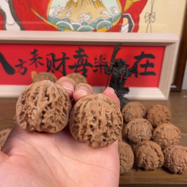 文玩核桃把件苹果园