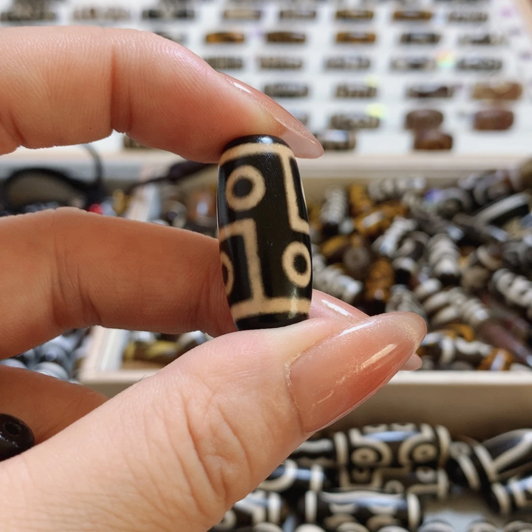 未镶嵌颈饰玛瑙/玉髓王*子