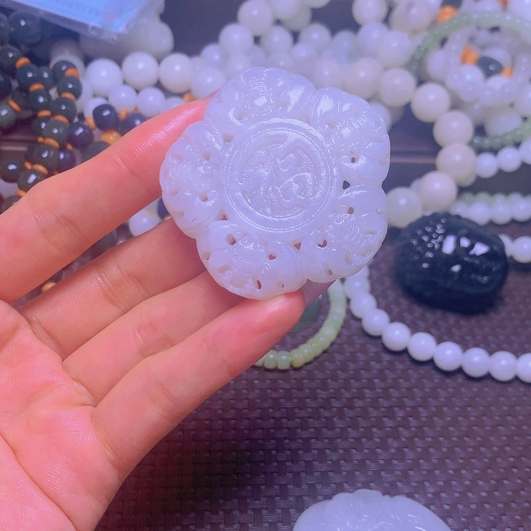 【闪购商品】和田玉未镶嵌颈饰
