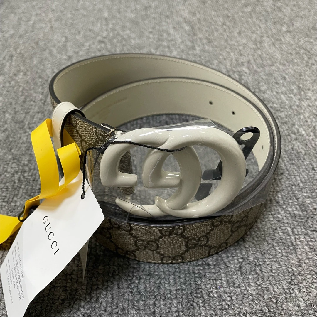 未使用 GUCCI/古驰 （有盒）双G金属平滑扣皮革皮带 104*4cm 7948
