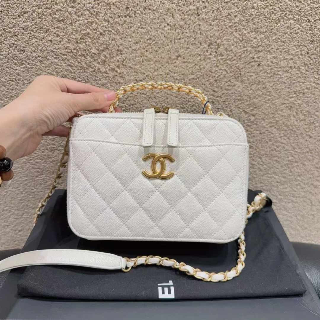 99新 Chanel/香奈儿 22s白金荔枝牛皮镂空字母手柄单肩斜挎包！芯