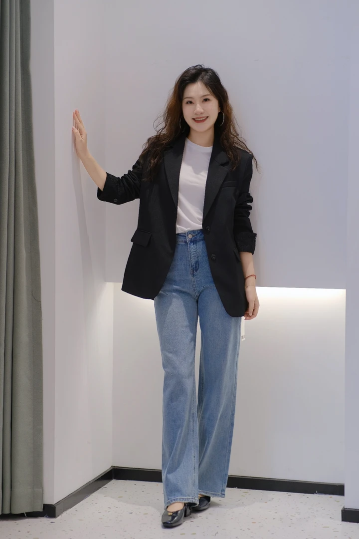 黑色西装外套女韩版宽松显瘦气质休闲通勤西服上衣绣子拼接蕾丝