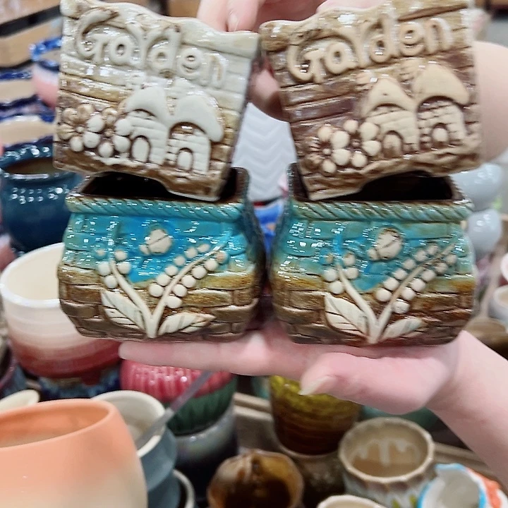 有孔.凑满10元发货多肉陶瓷花盆！