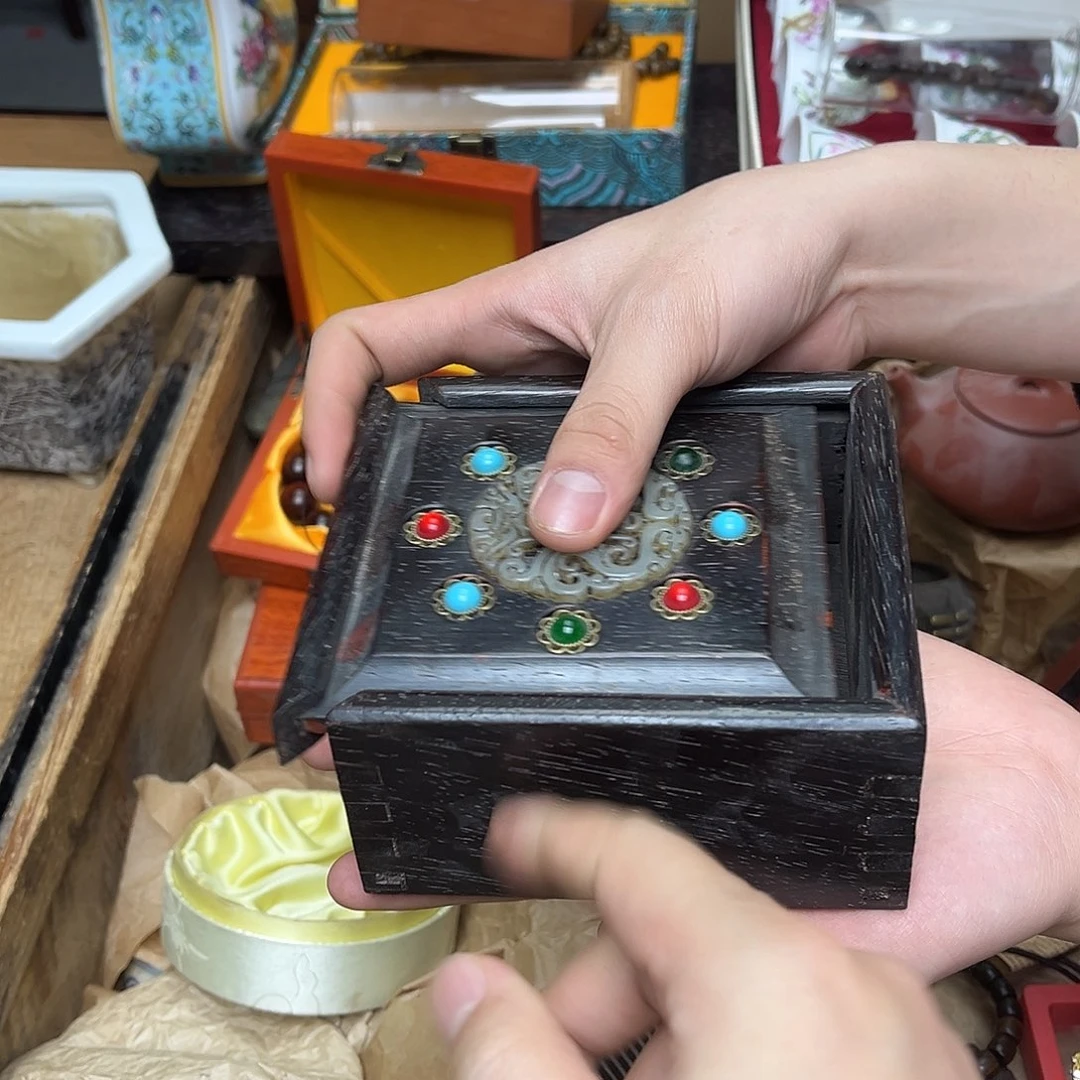 大叶紫檀（黑酸枝木类）