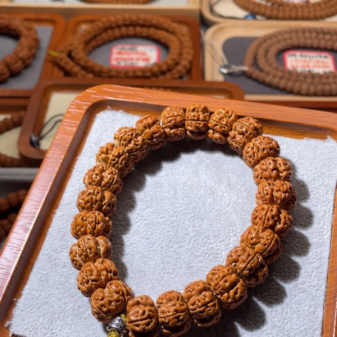 金刚菩提吊坠梅花飞碟16+