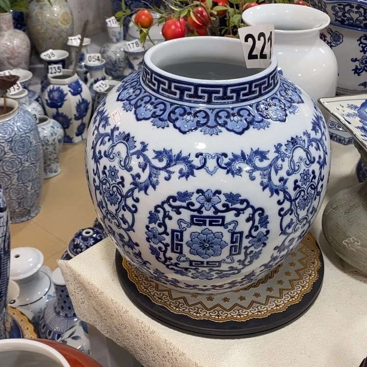 【闪购商品】摆件博***8陶瓷浮雕花瓶摆件