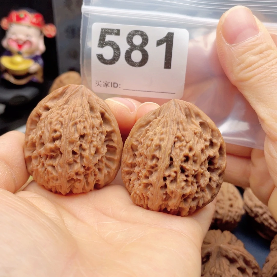 文玩核桃把件南疆凹底高炮三角40