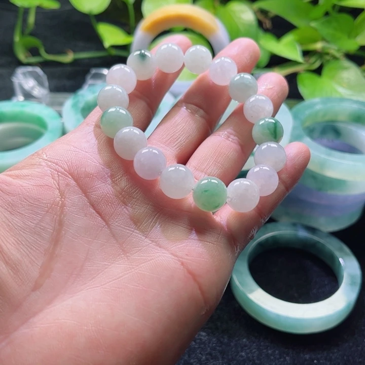 嗳***哾未镶嵌翡翠手镯定制翡翠