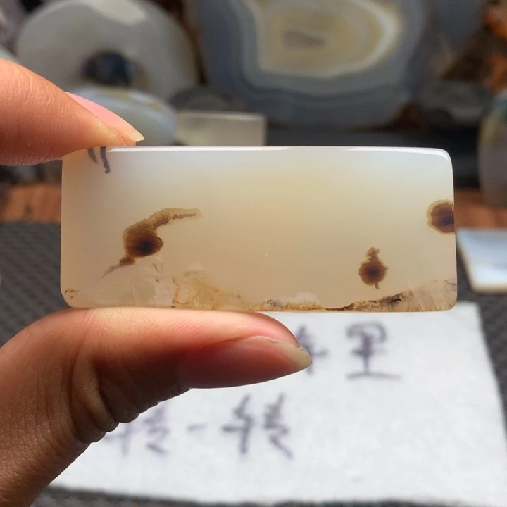 玛瑙/玉髓颈饰未镶嵌